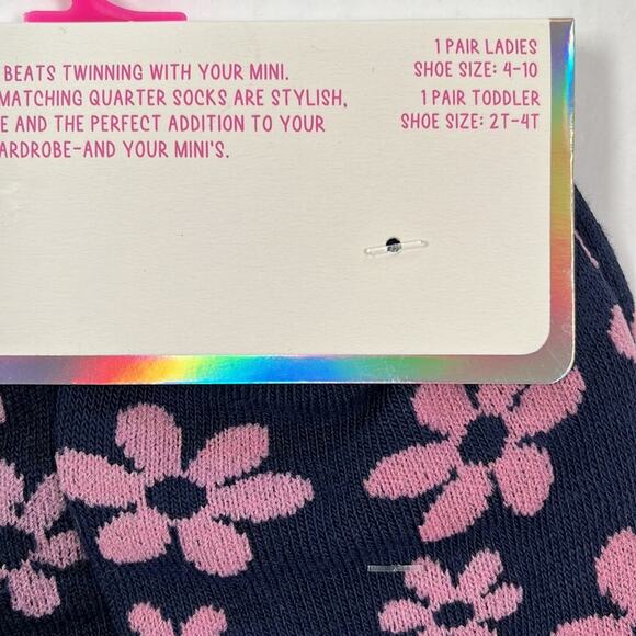 Willow & Ruby Sock Set 1 Adult 1 Child Navy Quarter Sock Blue with Pink Flowers - Picture 8 of 9